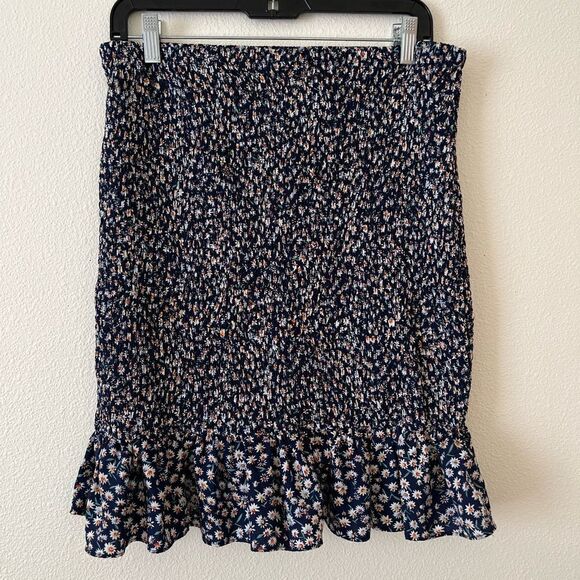 SHEIN Maternity Ditsy Floral Ruffle Hem Shirred Skirt sz M - Picture 6 of 6